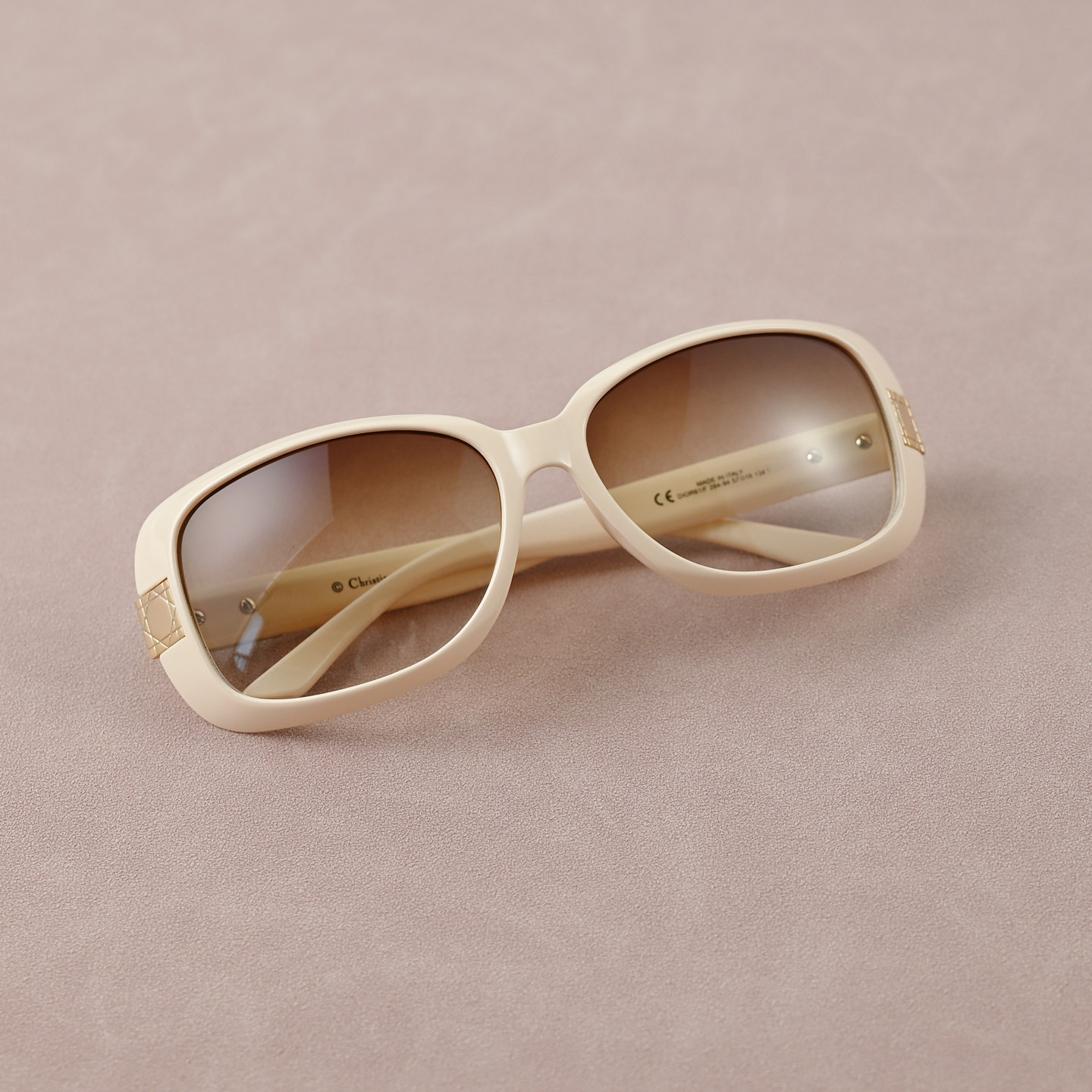 防紫外线太阳镜女方框小脸贴脸防侧光遮阳防晒墨镜高级感