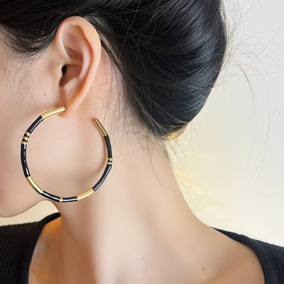 法国小众设计黑金珐琅撞色耳环