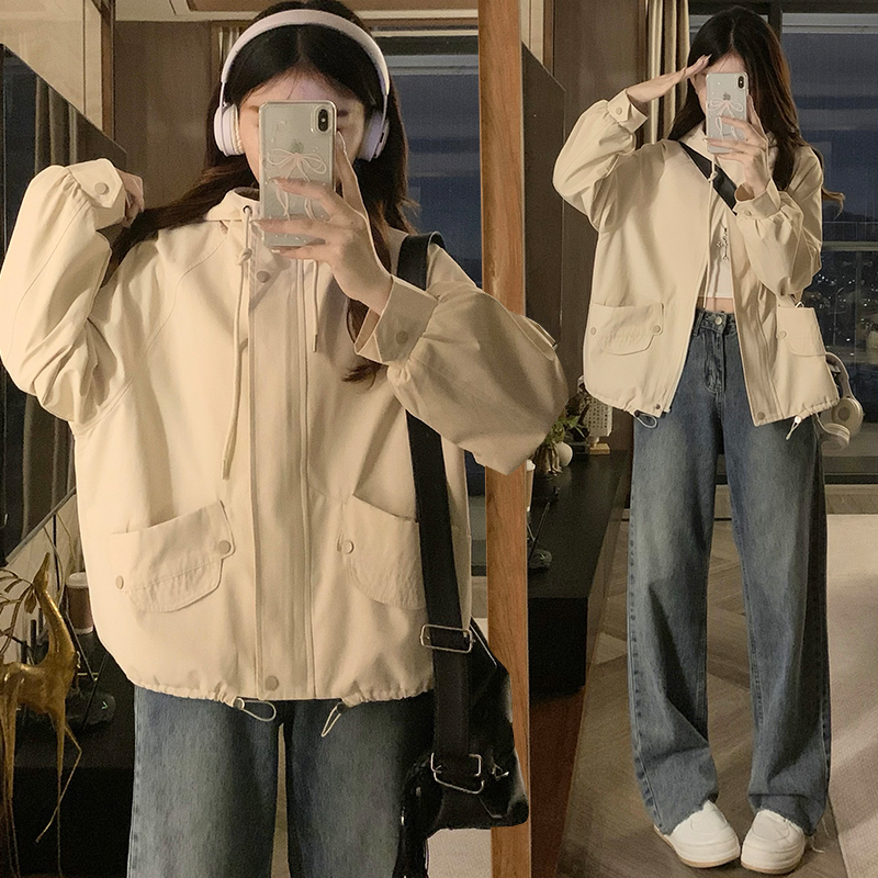 高中女生时尚工装夹克秋季薄外套潮流宽松初中学生休闲连帽冲锋衣