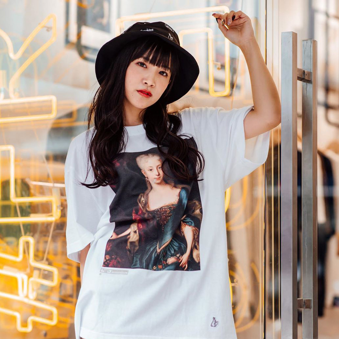 潮物Woo FR2 Fxxking Rabbits The Empress Tee 恶搞油画短袖T恤