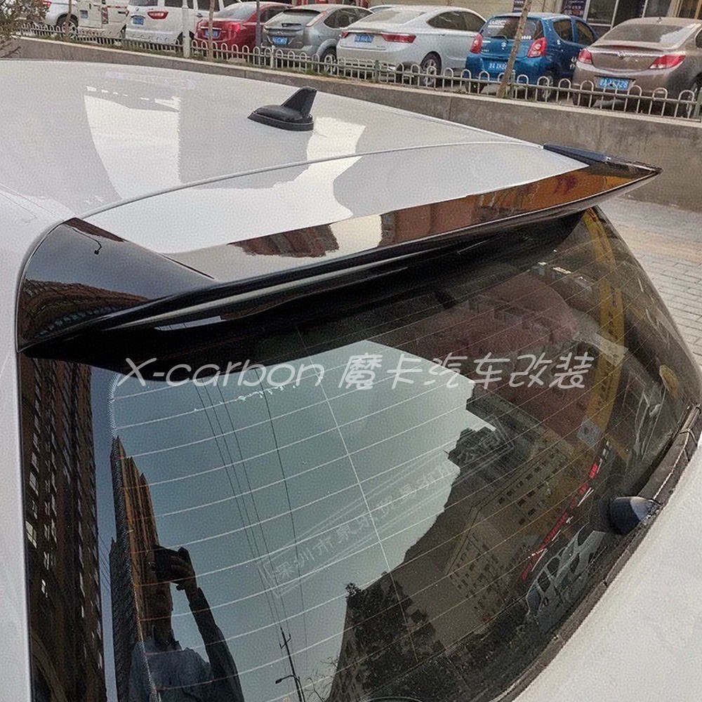 大众高尔夫6代GTI改装碳纤维尾翼