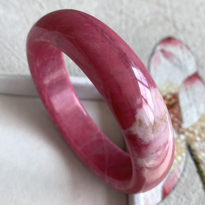 美国料 天然蔷薇辉石手镯 水晶圆条扁圆款 深红 玫瑰石平安镯