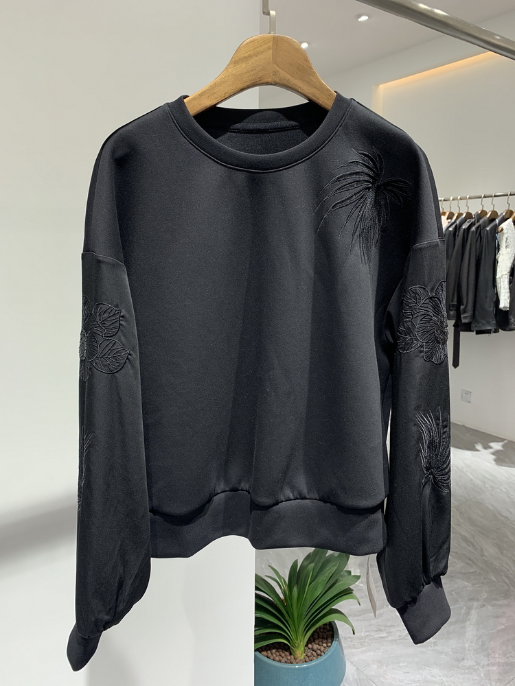 休闲春夏黑色卫衣韩版圆领