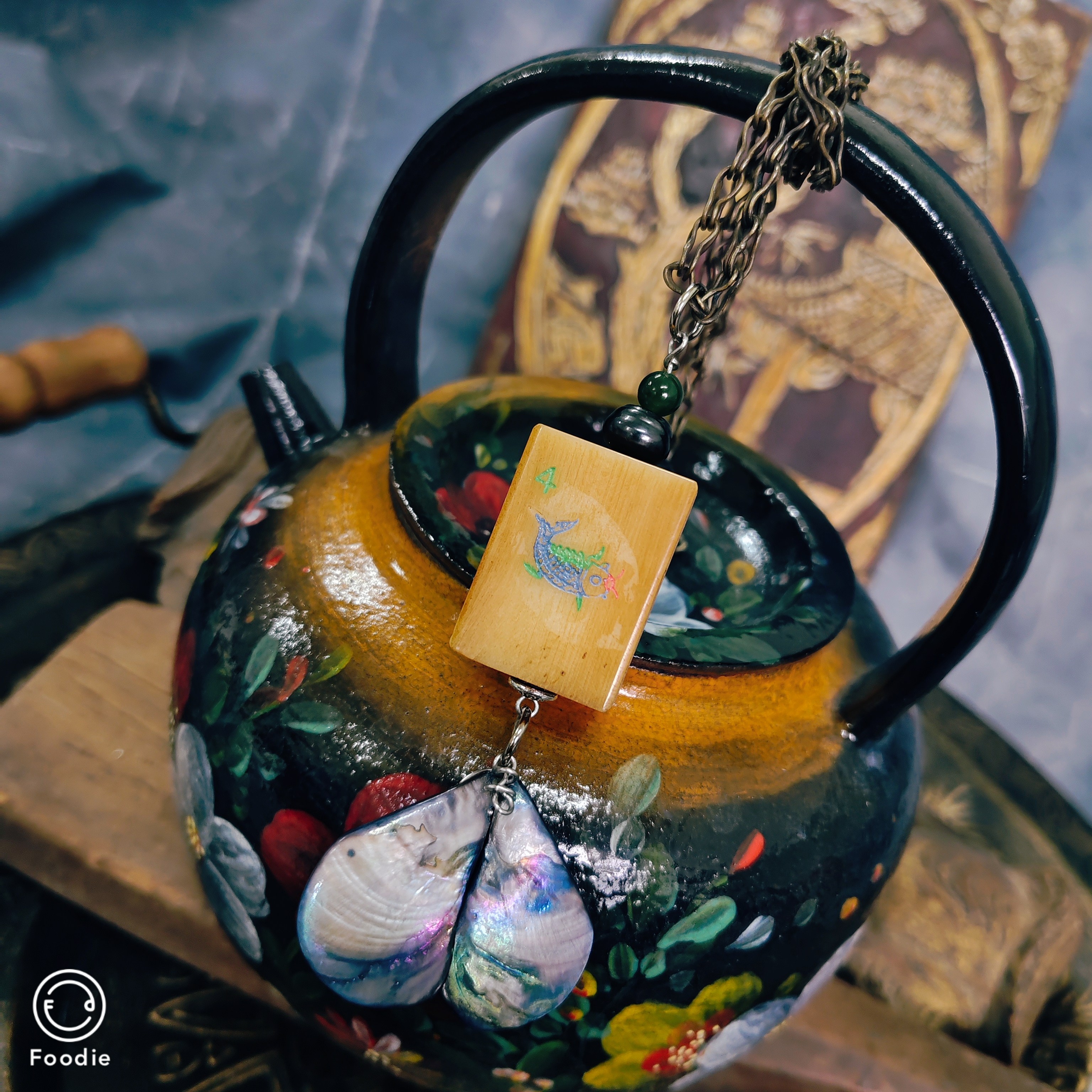 老骨头珠子麻将鱼爱心贝壳设计款项链吊坠车挂孤品！