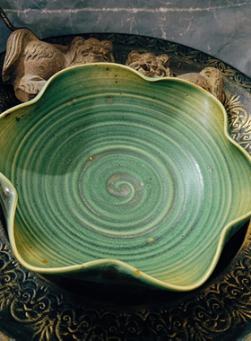 景德镇手作陶瓷星星花朵造型墨绿色水果沙拉碗孤品