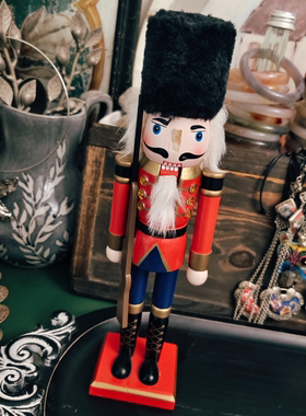 收藏版木质胡桃夹子摆件孤品（嘴可动，鼻子瑕疵）