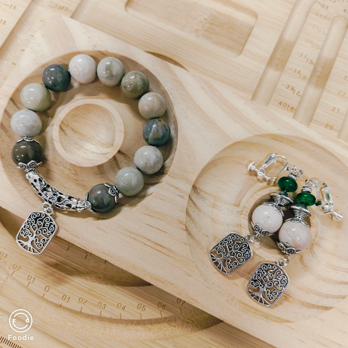 青花瓷阿拉善手串、耳环一套搭配绿色老琉璃生命树提溜