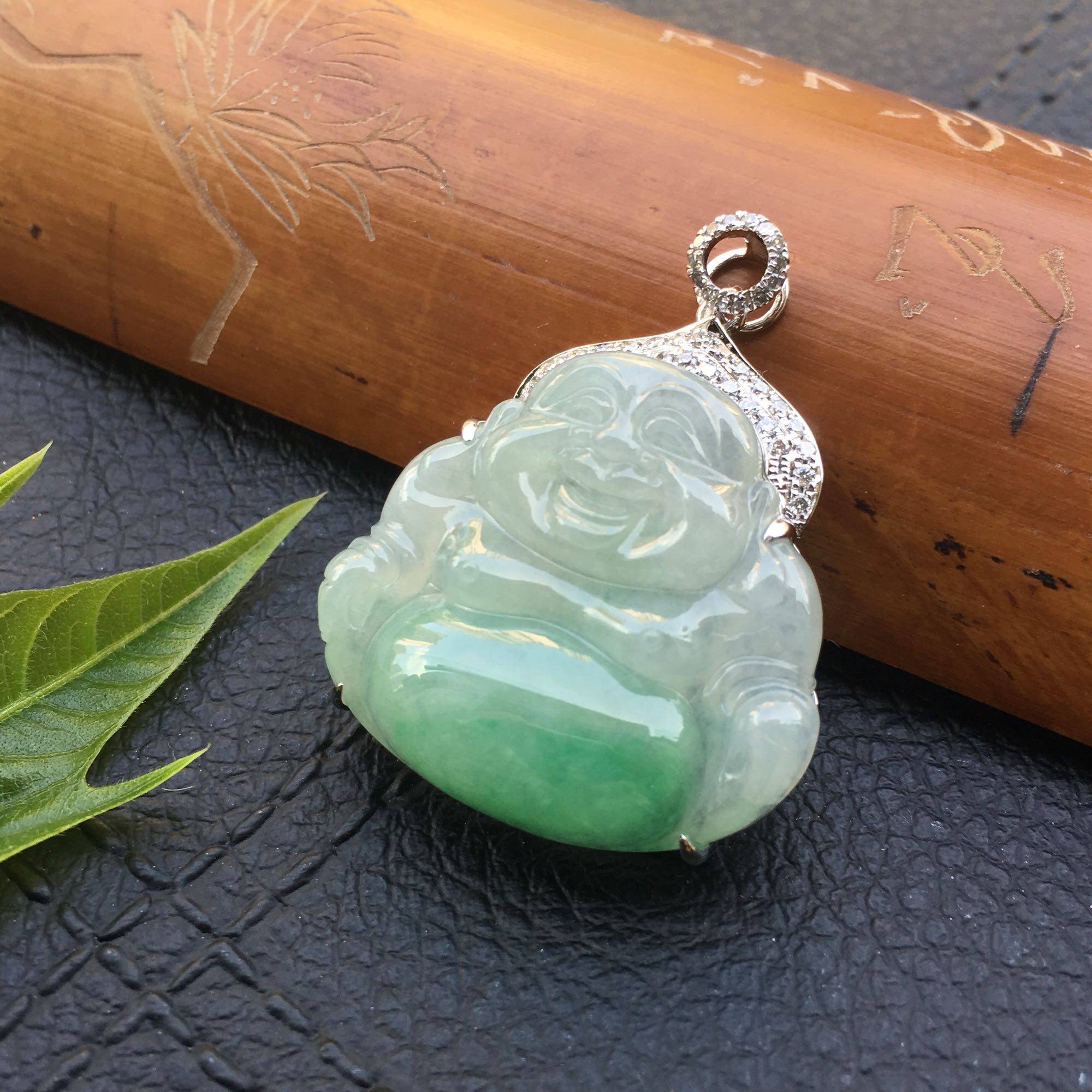 冰糯种白底青佛公翡翠a货吊坠挂件缅甸玉佛女款18k白金镶钻带证书