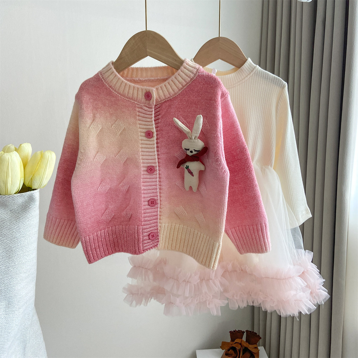 女童春季套装2026新款兔子针织衫开衫上衣外套长袖裙子连衣裙纱裙