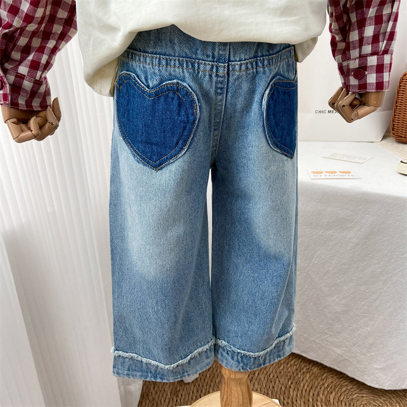 女童牛仔裤春款直筒裤洋气时髦浅蓝色裤子宽松爱心时尚长裤直筒裤