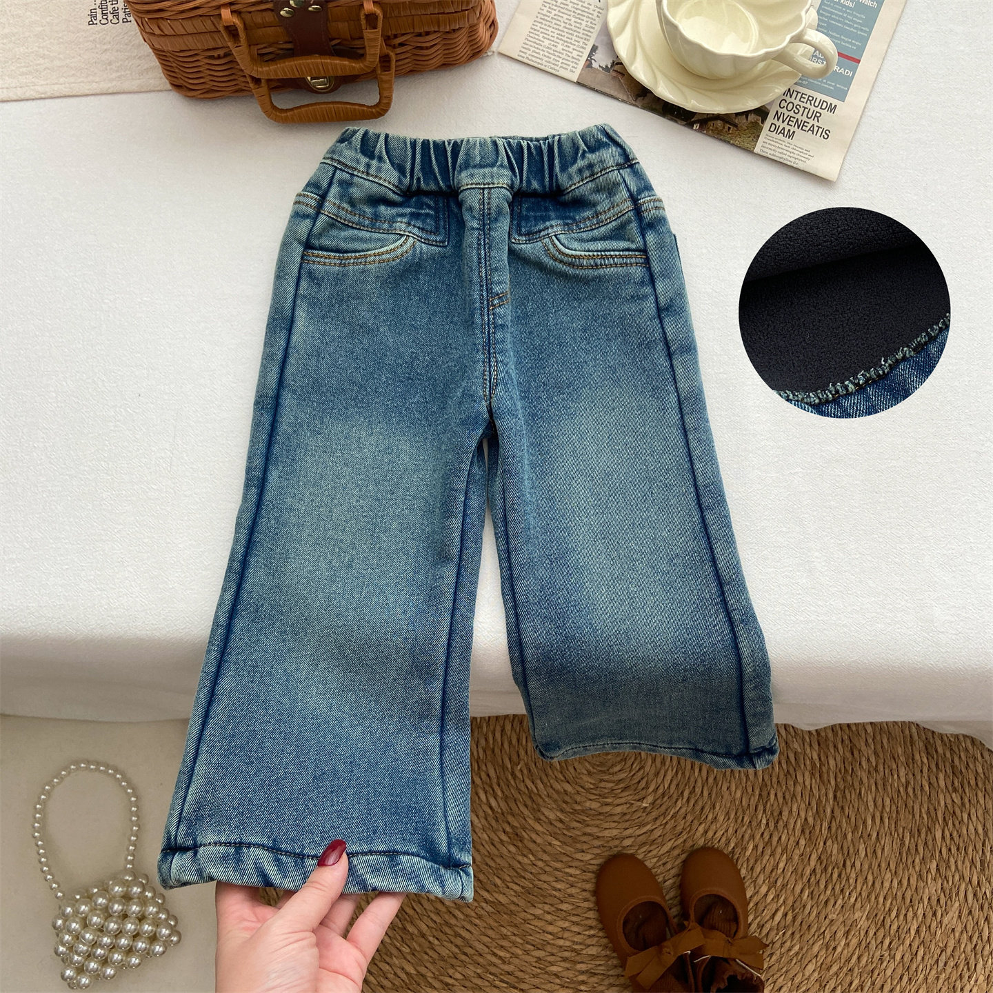 女童裤子2025新款冬季加绒喇叭裤韩系修身弹力牛仔裤时髦洋气长裤