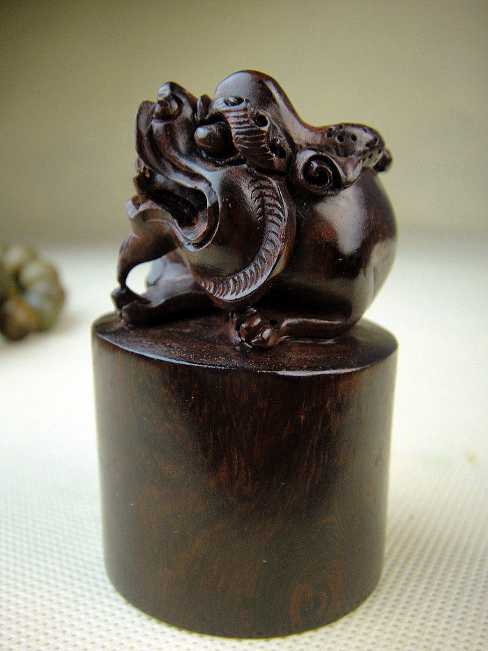 木檀世家印度紫檀木工艺品皮休印玺雕件 古兽貔貅印章摆件h902号