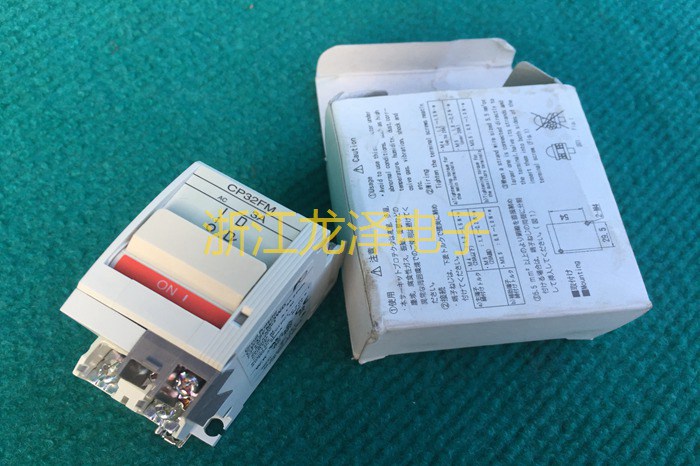 日本 进口富士FUJI CP32FM/3WD CP32F-M003 3A开关