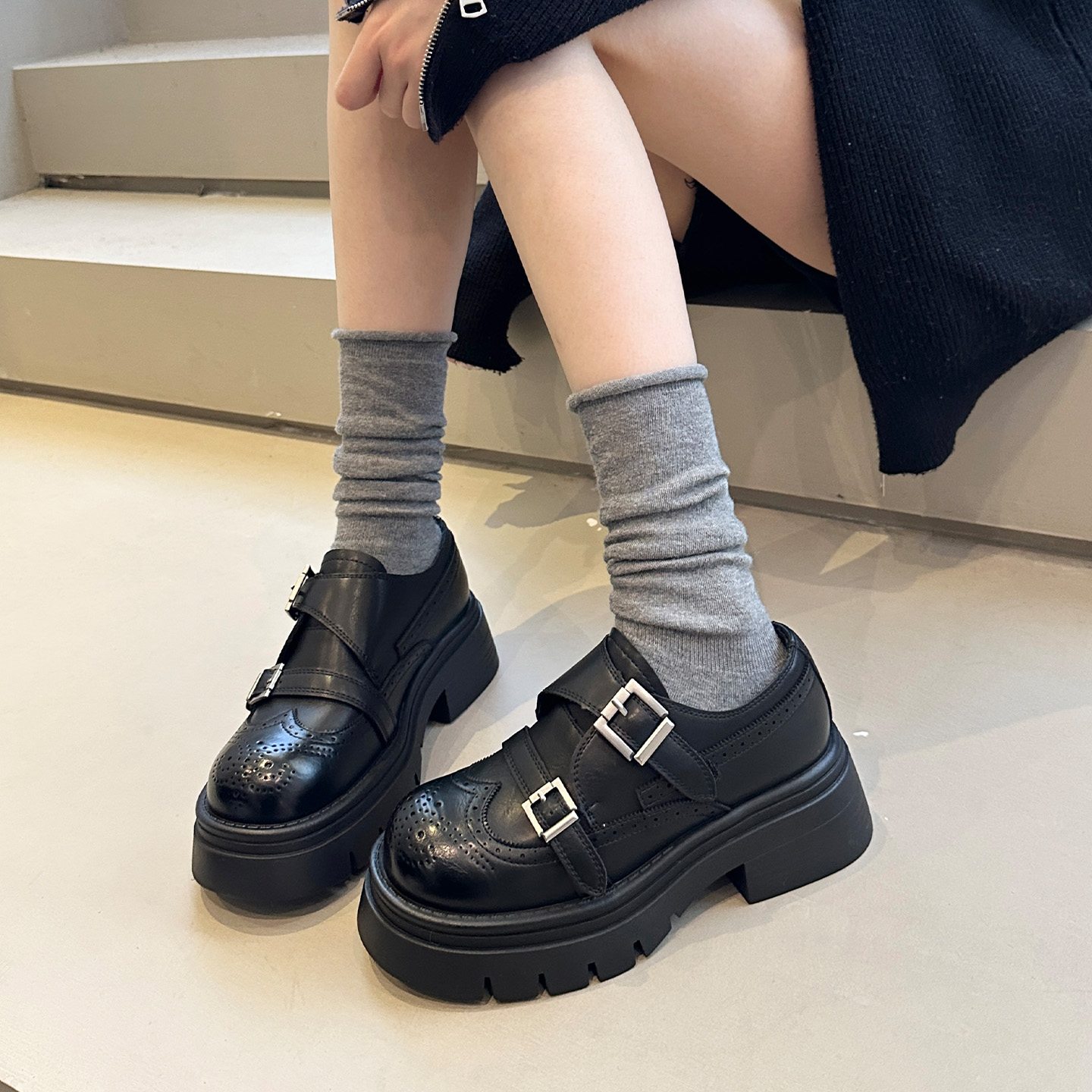 加绒冬魔术贴乐福鞋女布洛克鞋