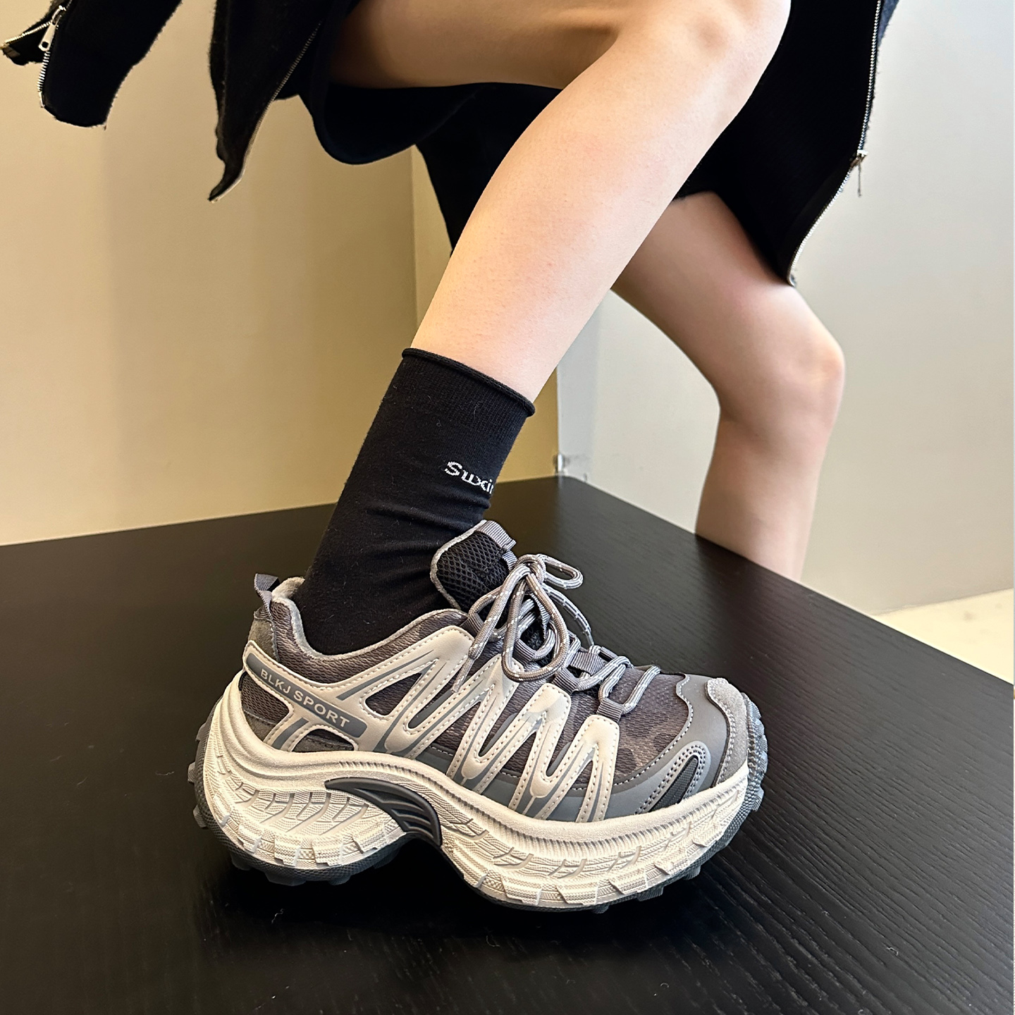 韩货牛皮增高登山老爹鞋