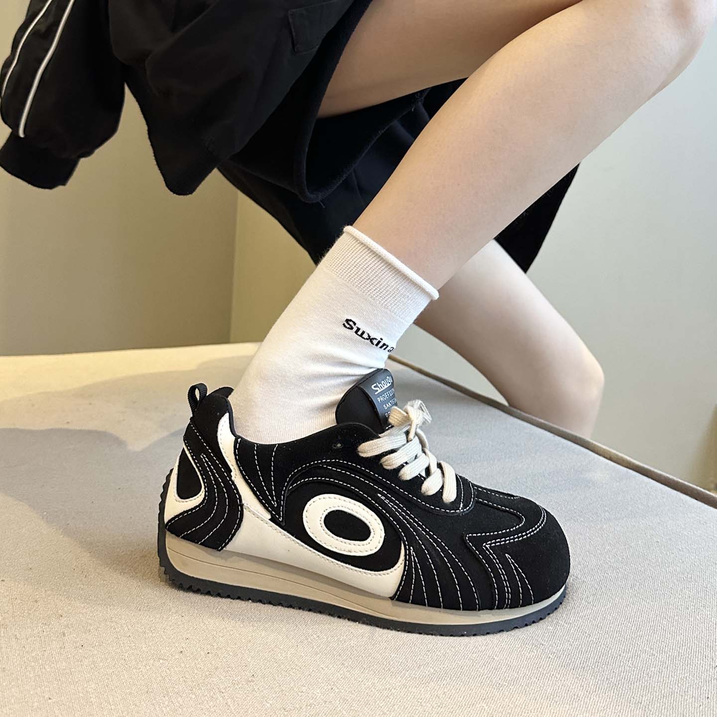 2025秋季新款复古圆头德训鞋