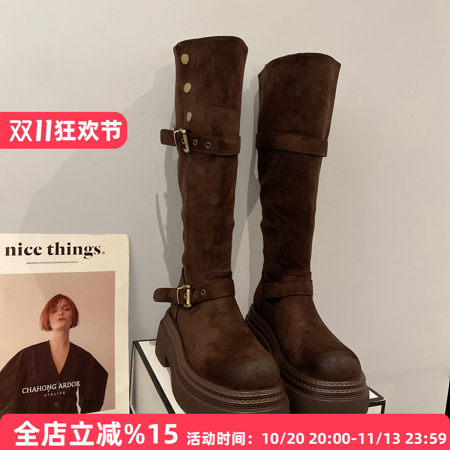 2026年新款英伦风复古圆头增高厚底长筒骑士靴女皮带扣套筒高筒靴