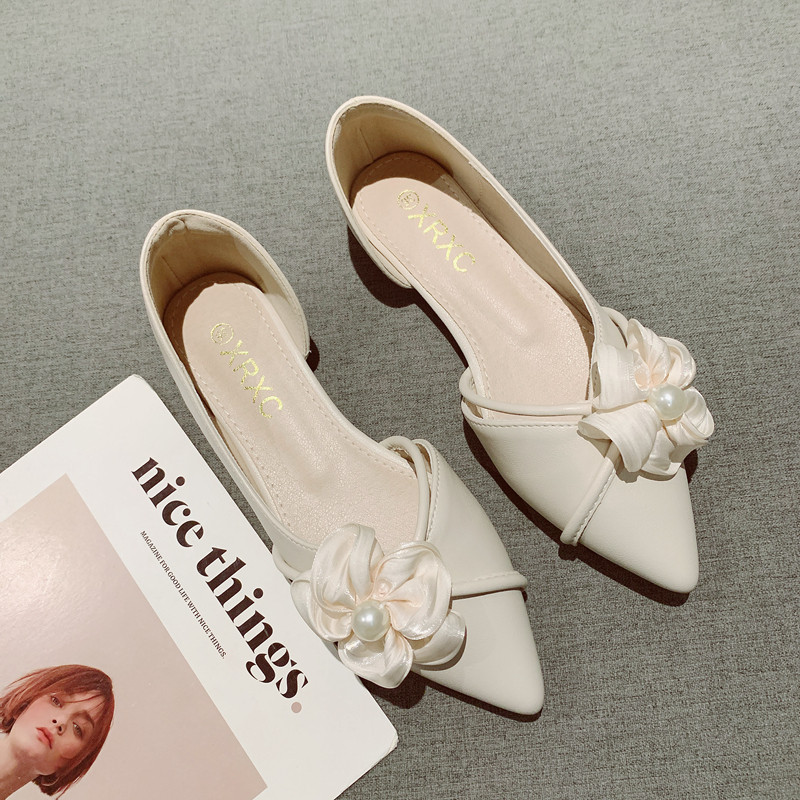 2026年新款浅口尖头平底花朵侧空晚晚温柔风气质法式配裙子单鞋女