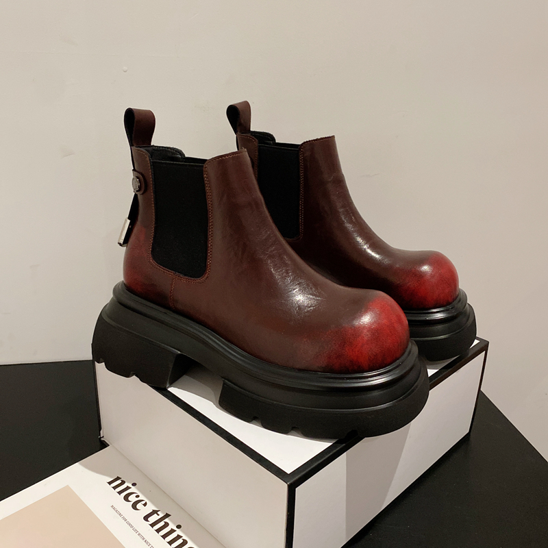 真皮擦色圆头厚底套筒烟筒短靴女