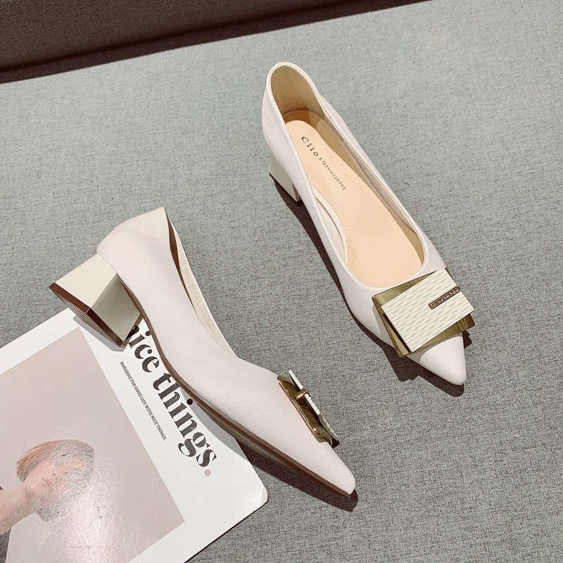 2025年新款法式金属方扣尖头中跟单鞋女浅口百搭OL通勤低跟工作鞋,女鞋,浅口单鞋,淘宝优惠券,粉丝福利购,淘宝优惠卷