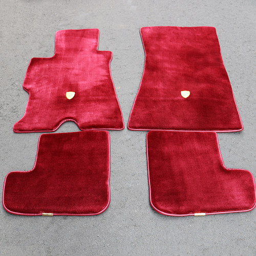 谨瑜法拉利仿羊绒汽车脚垫