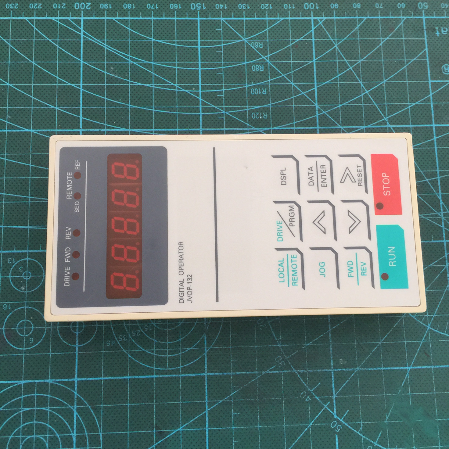 YASKAWA  JVOP-132 安川676GL5-IP 操做面板 询价