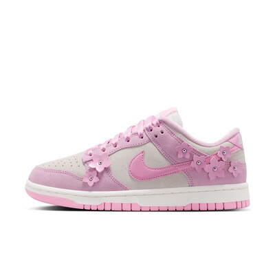 耐克NIKE女鞋WMNS NIKE DUNK LOW SE FEMME 运动休闲鞋IV4726-600