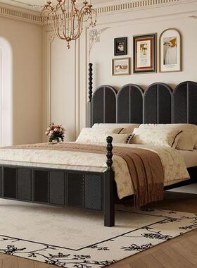 别墅复式楼轻奢创意主卧黑色中古风美法式实木北欧现代青年艺术床