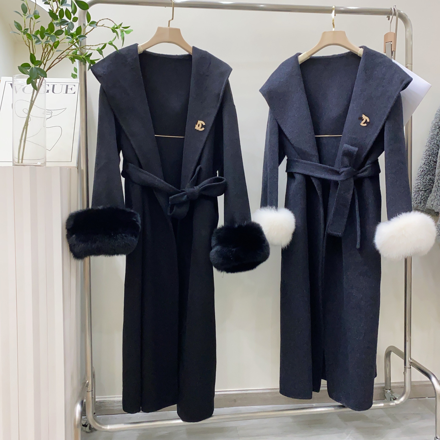 高端双面羊绒大衣女大翻领连帽修身中长款高级感袖口狐狸毛呢