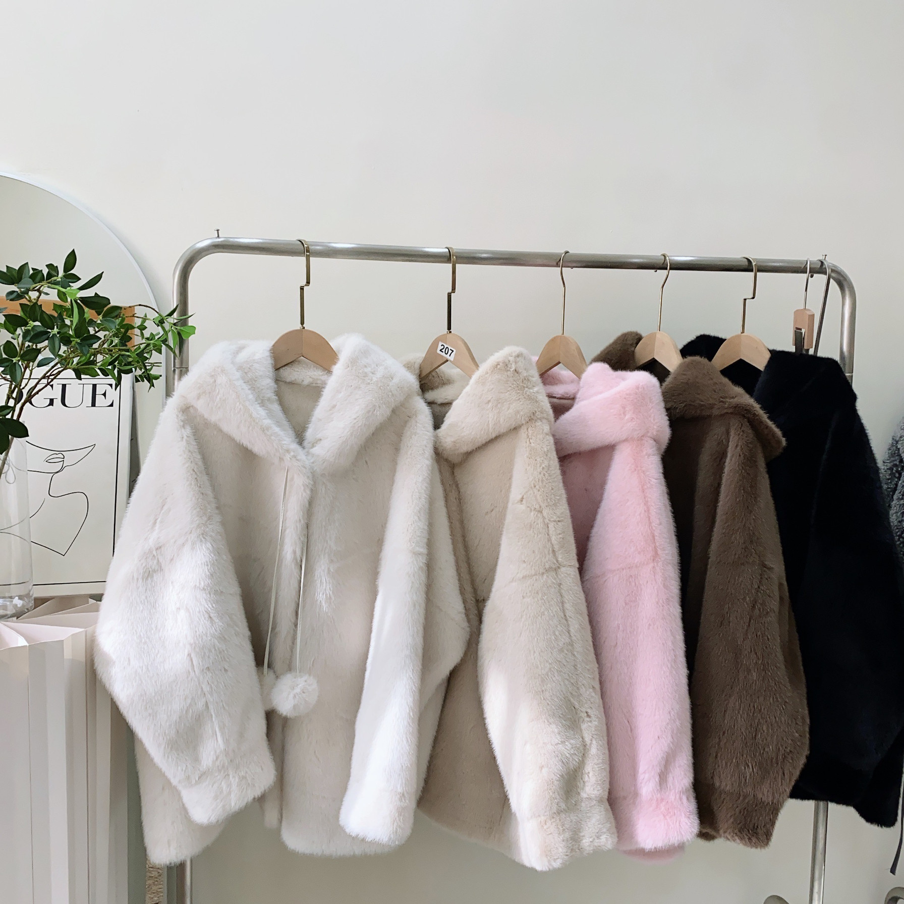 冰岛极光 白色环保皮草麂皮连帽高级感毛毛外套女皮毛一体雪兰貂