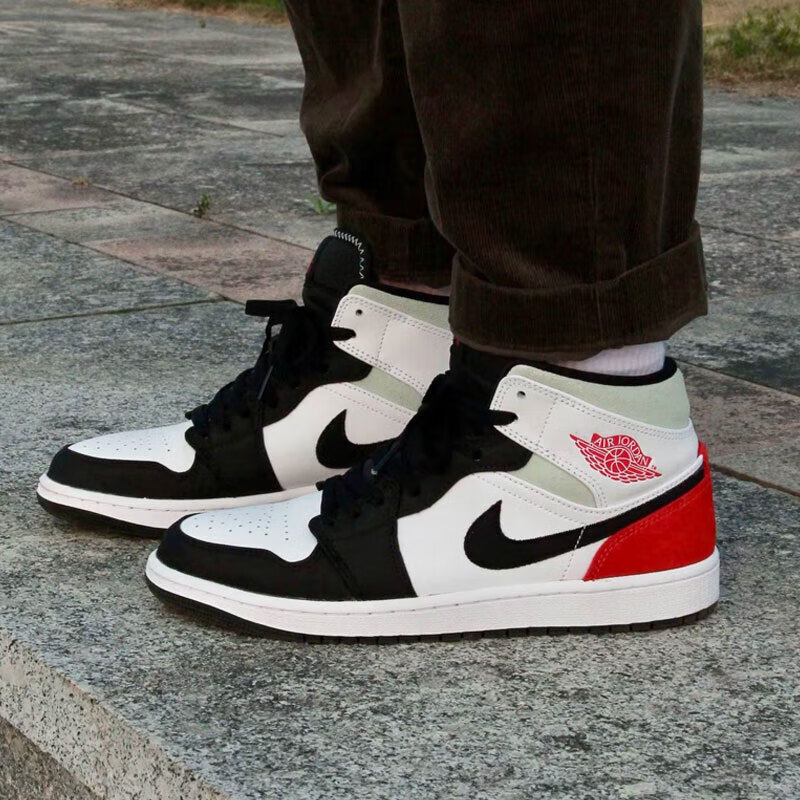 正品耐克Air Jordan 1 Mid休闲板鞋百搭篮球男鞋 852542-100白红