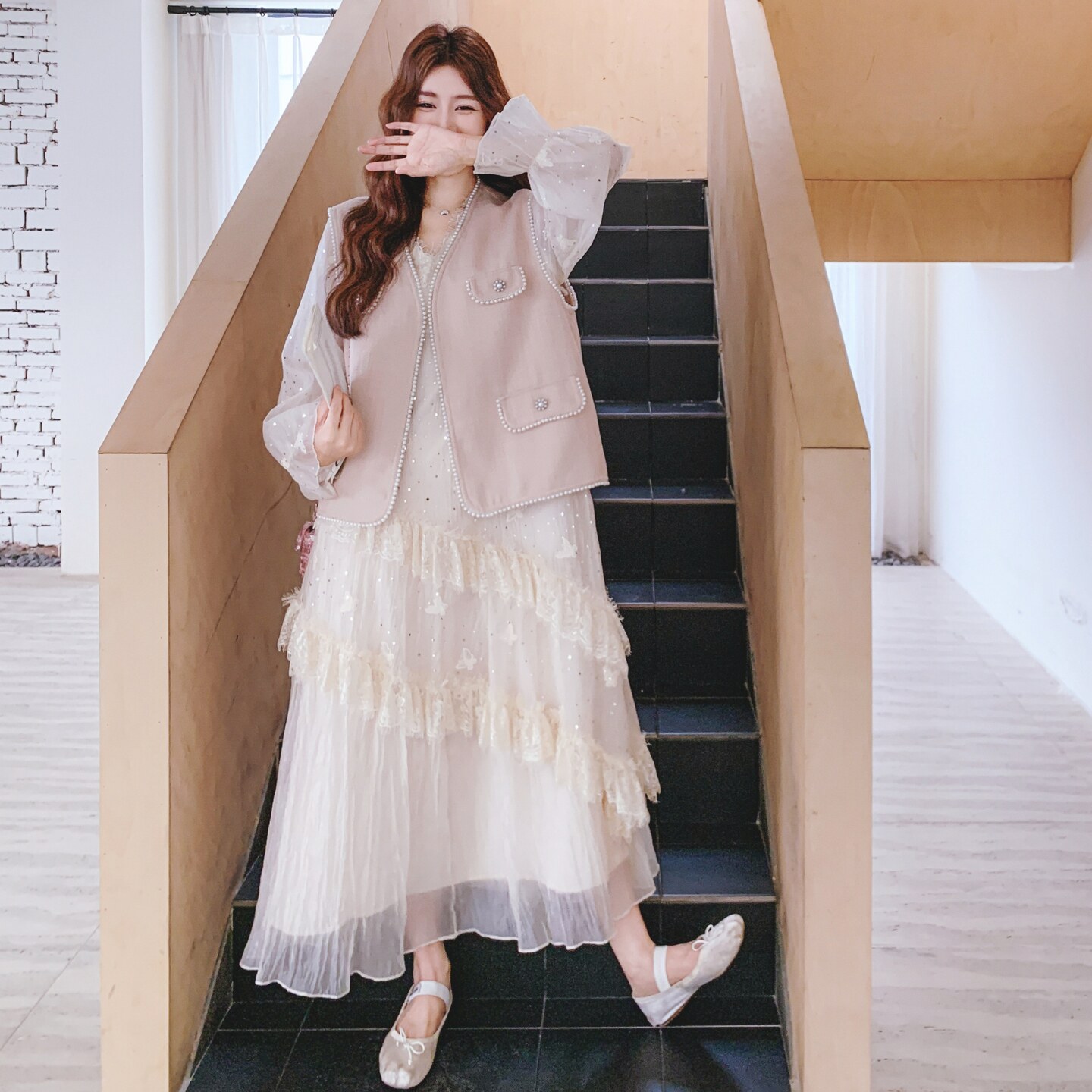 粉色珍珠镶边粉色马甲蕾丝连衣裙两件套女春秋2025新款甜美巨好看,女装套装/套裙,2C069