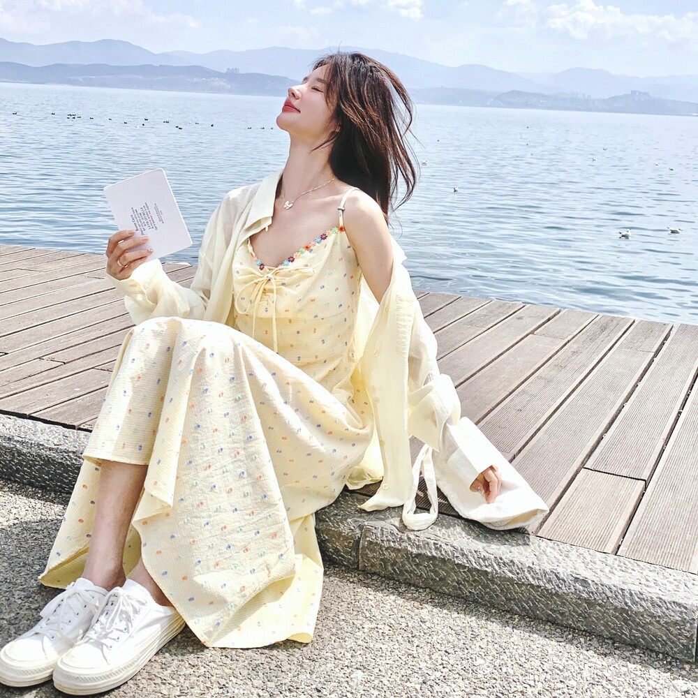 2025夏季新款度假风森女甜美碎花吊带连衣裙女夏季防晒衬衣开衫,女装套装/套裙,2C069