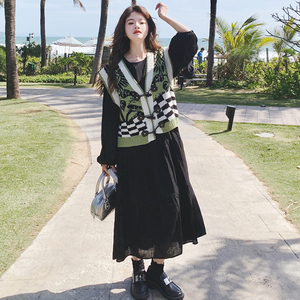 设计感针织提花马甲黑色连衣裙套装女2025春新款高级感长裙两件套图片