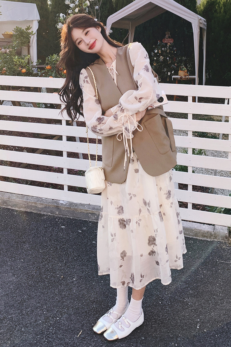 韩版设计感水墨画连衣裙套装女2025春秋季新款PU皮马甲长裙两件套,女装套装/套裙,2C069