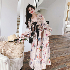 独特小众不撞款童趣涂鸦连衣裙女春夏2025超火文艺松弛感绝美长裙图片
