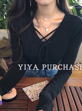 现货～秋上新！Mon韩国大门 交叉系带低领口显瘦弹力打底衫上衣