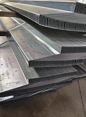 厂家镀锌c型钢z型钢几字型钢单面冲孔c型钢檩条c型钢