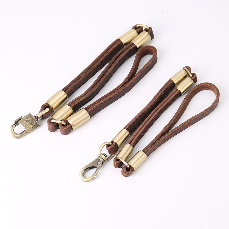 厂家直销头层狗拉牵引绳锁头钩中大型犬三节牛皮带遛狗绳批发