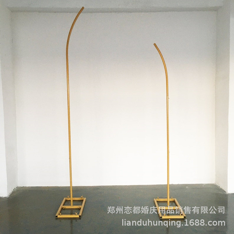 新款婚庆拱门单管圆环架子背景装饰铁艺心形架子几何月牙拱门婚礼
