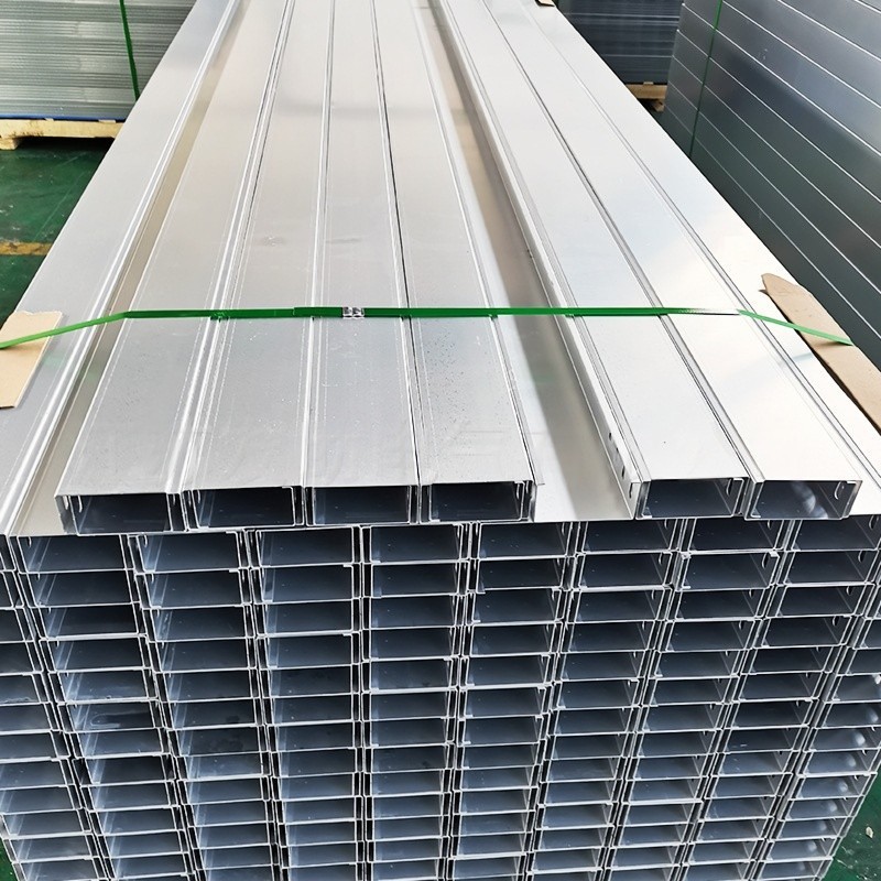 定制镀锌板电线电缆槽式梯式走线架防火金属厂家室外桥架桥架