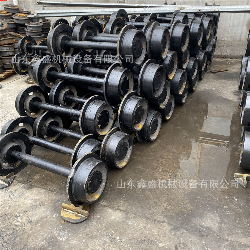 350铸钢矿车轮闭式防尘轨道轮实心窑车轮对空心加厚矿车轮厂家