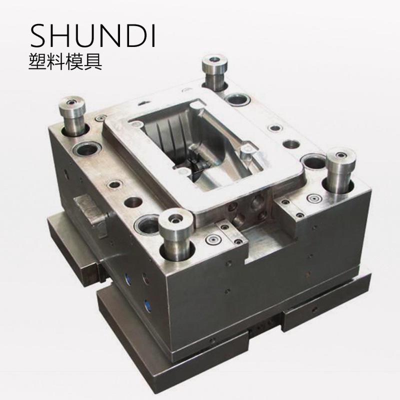 余姚塑料模具加工  供应各种电源适配器