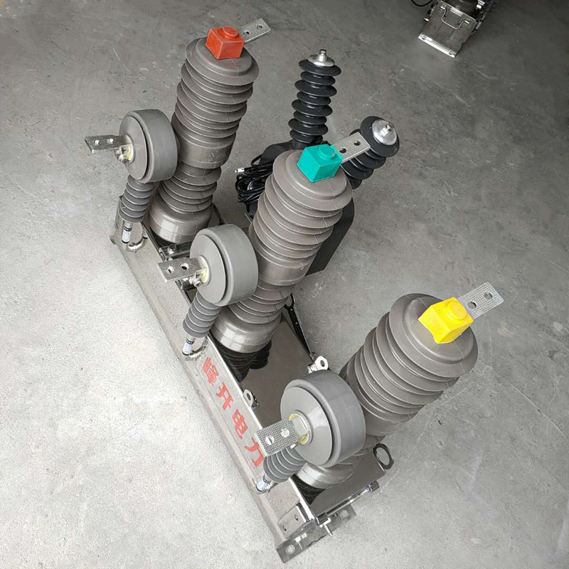 热销手动操作zw32-12/630户外断路器真空高压开关10kv不锈钢壳体