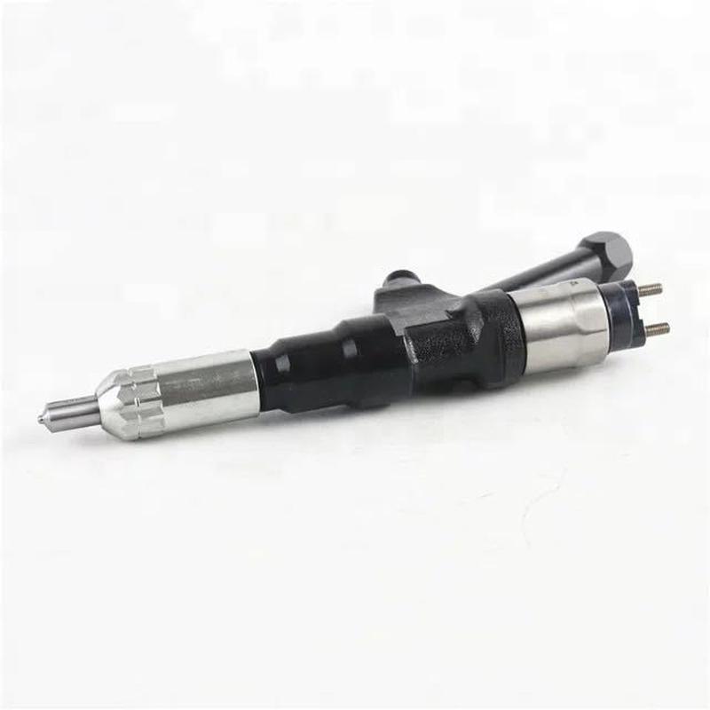 热销柴油发动机喷油器电装燃油095000-5215