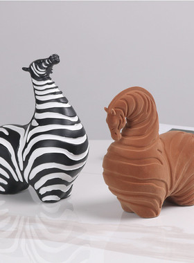 热销欧式条纹马摆件现代家居样板房别墅玄关创意装饰品民宿摆设