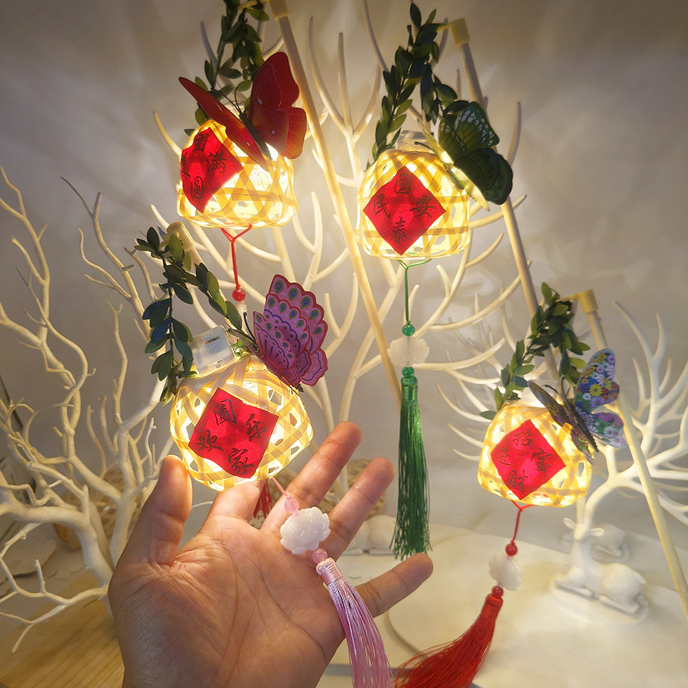 热销新款竹编手工小灯笼2024新年装饰儿童手提蝴蝶花灯夜市蝴蝶灯