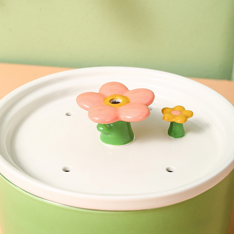 猫趣小花新款宠物陶瓷饮水器成套宠物自动饮水喂食器萌喝水喷泉