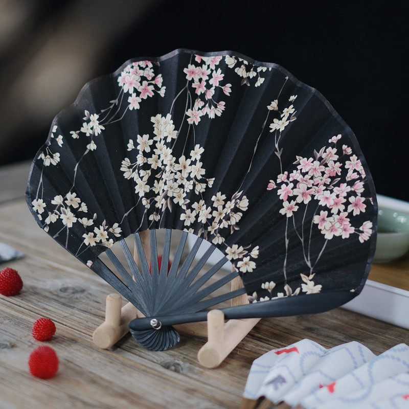 新款折叠扇子随身携带出口日本小日式和风棉布扇可爱贝壳扇夏季便