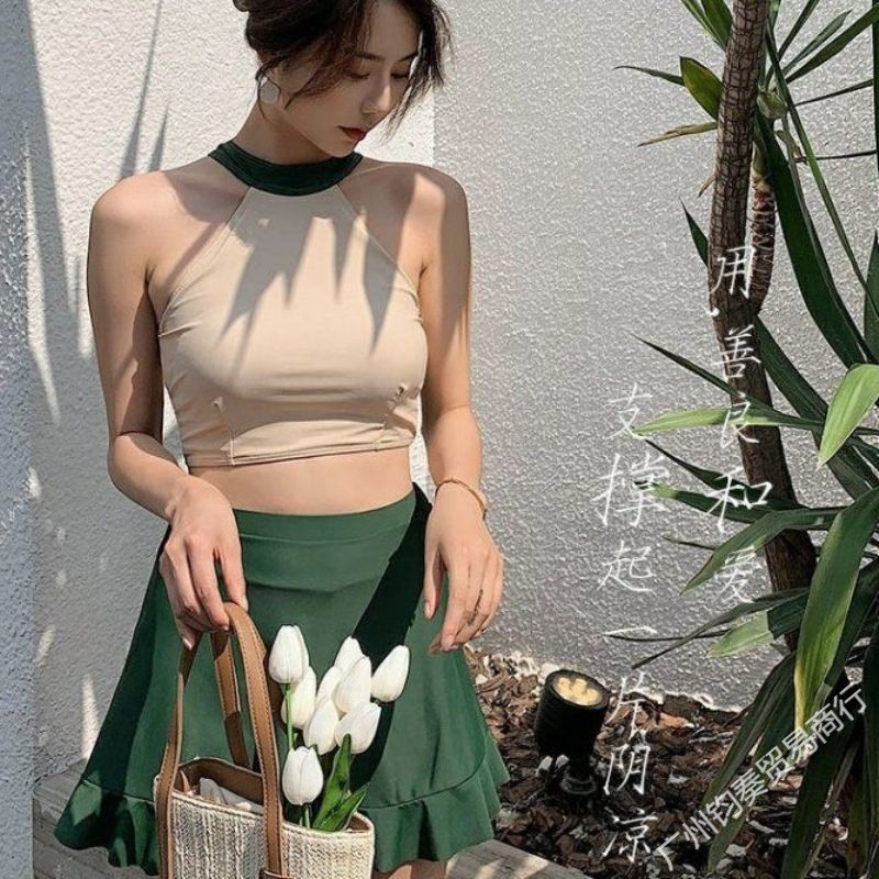 泳衣批发连衣裙式泳衣女2025新款网红日系挂脖女生感夏分体两件套